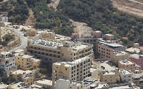 H Luxury Hotel